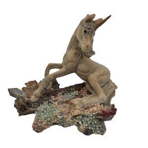 Fables Pegasus Unicorn Figurine Limited Edition Holland Studio Peaceful Baby